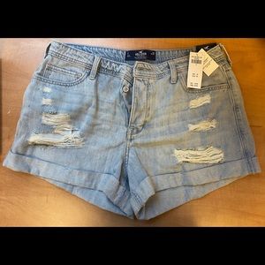 NEW Hollister High Rise Jean Mom Shorts